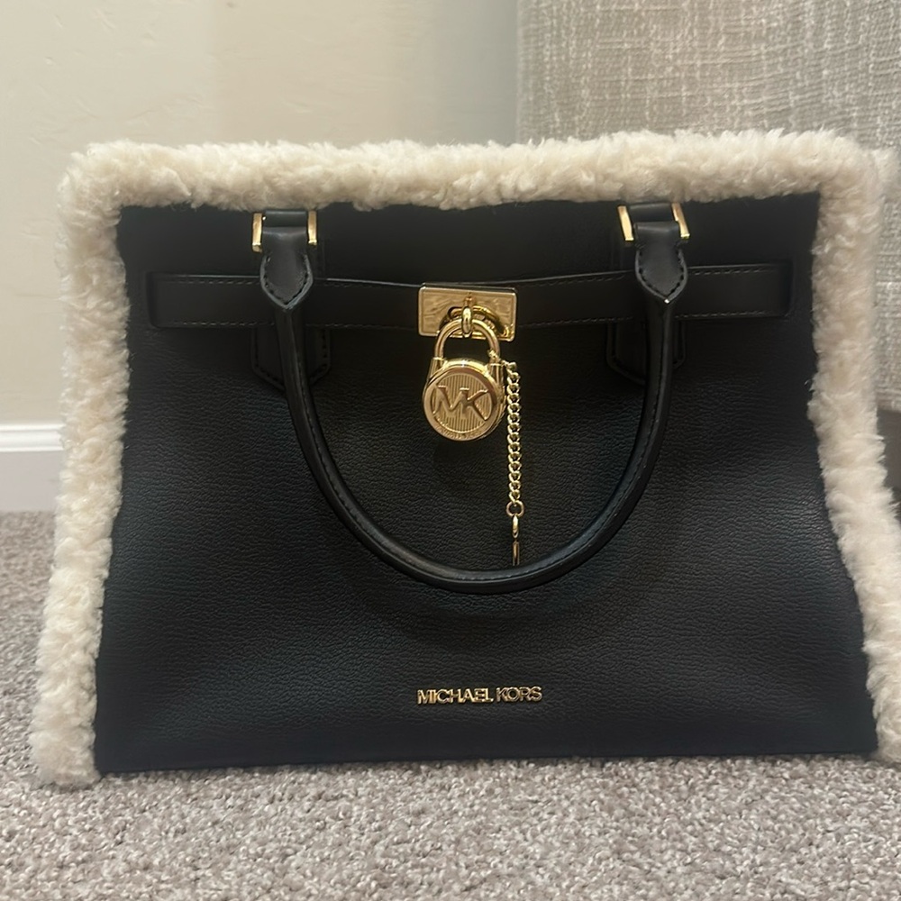 Michael Kors crossbody and or and tote bag